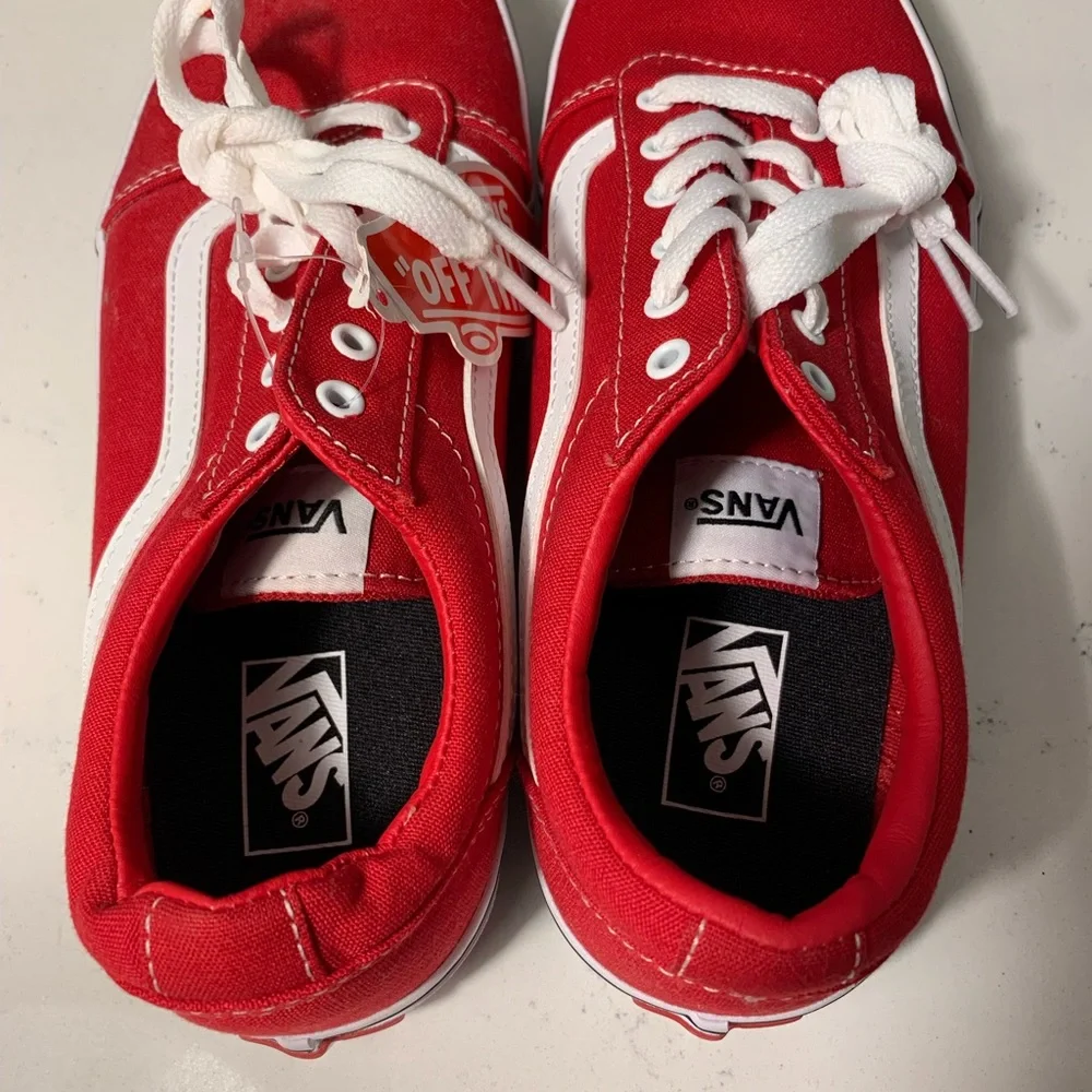 Old Skool Red Vans Sneakers Kids Size 6 ultra rare “VANS” written on the side - Picture 4 of 7